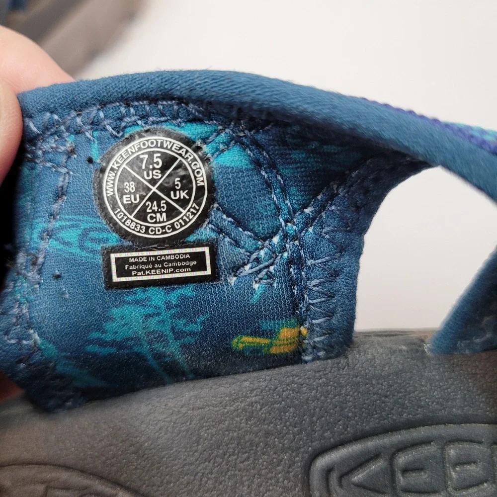 Keen Newport H2 Sandals Womens 7.5 Grey Blue Excellent Waterproof Hiking Hybrid